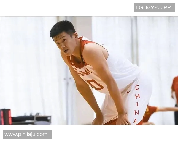 周鹏的篮球人生：从青涩少年到CBA传奇的奋斗与荣耀