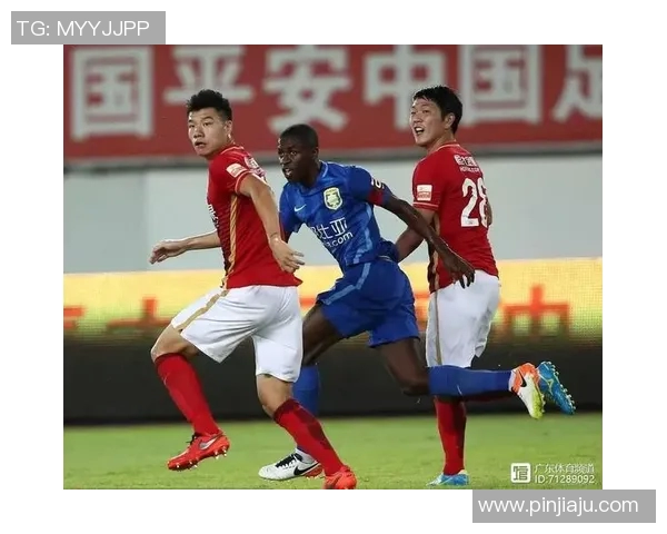 恒大与苏宁激战正酣5月19日精彩对决引发球迷热议