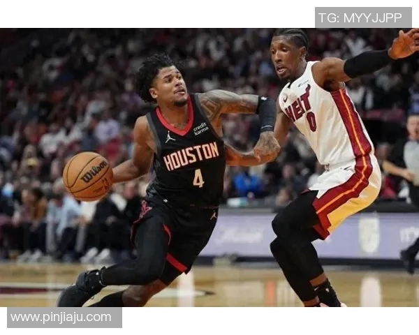 火箭队与骑士全场激战回顾精彩瞬间与关键时刻分析